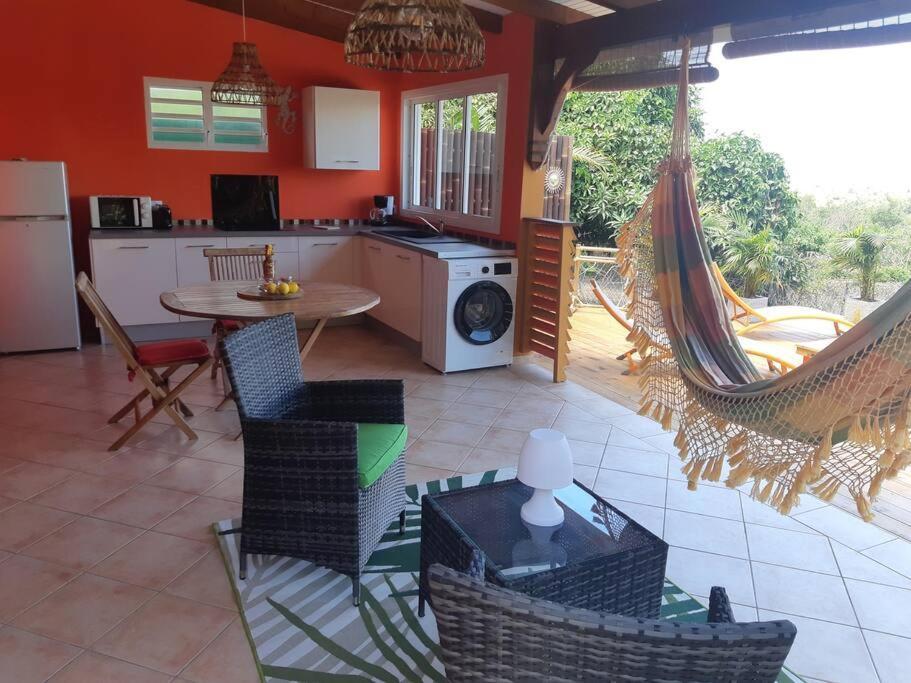 TI COIN RELAX bungalow vue mer piscine privée Saint-Francois  Extérieur photo